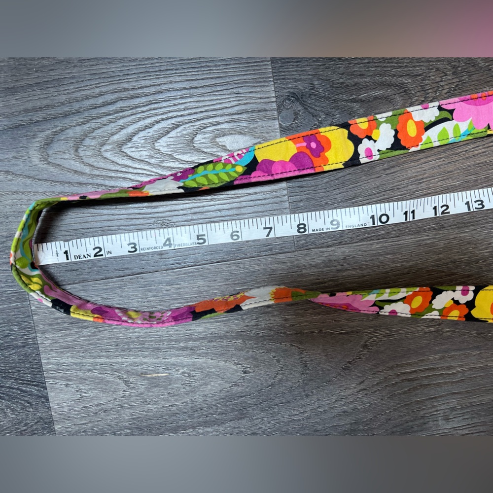 Vera Bradley Crossbody in Va Va Bloom - Picture 13 of 15